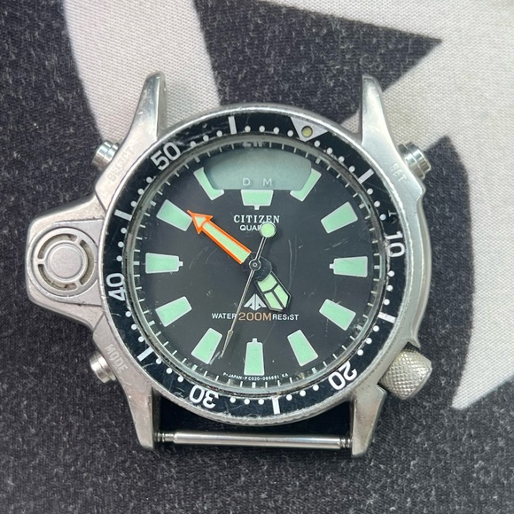 Citizens quartz vintage watch